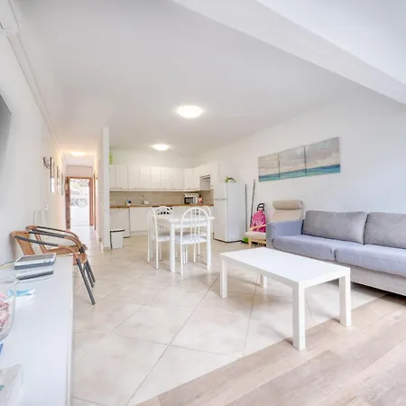 Casa Cris - House Next To Playa Grande By Lanzarote Vakantiehuis Puerto del Carmen (Lanzarote)