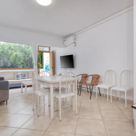 Casa Cris-beach House Holiday home